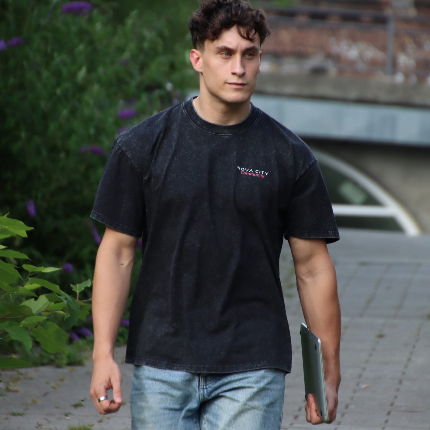 Community T-Shirt Oversized